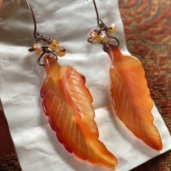 Carnelian earrings carved leaves dangling earrings Copper NEW hand made - Picture 5 of 5